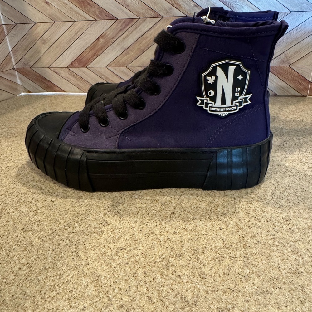 Zara Kids Sneakers in Purple and Black